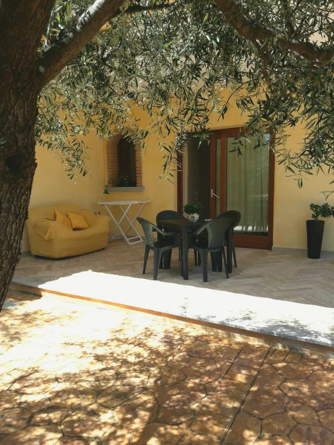 Affittacamere B&B Il Fiore Posada  Ngoại thất bức ảnh